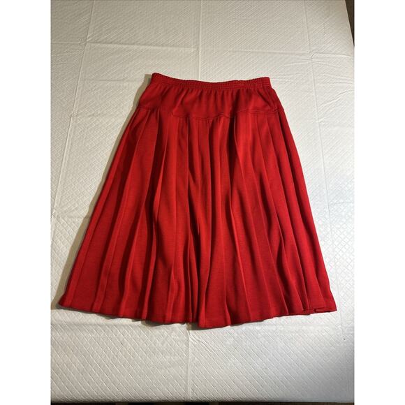 Vintage Alfred Dunner Skirt 12P Red Pleated Midi Pull On Solid‎ Coquette Preppy - Picture 1 of 9